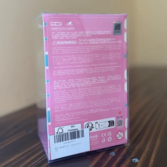 🩷 THE MONSTERS Let’s Checkmate Series - Vinyl Plush Hanging Card 🩷 - Picture 2 of 12